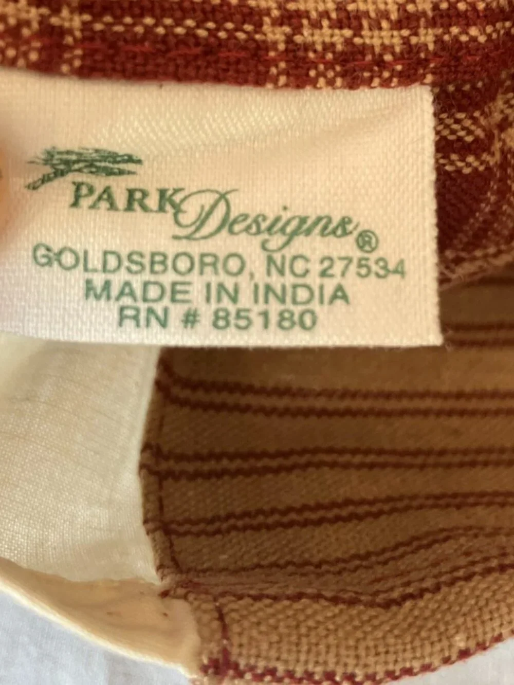 Sturbridge Point Valance in Wine Plaid/Stripe 72x15 Lined, New, Still in Package